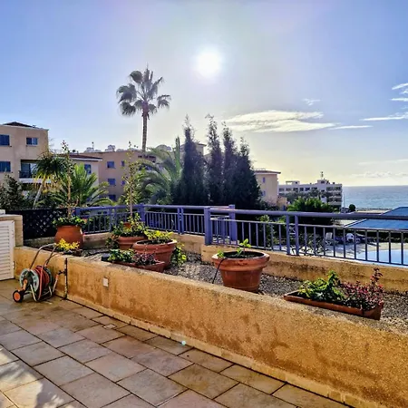 Givon Palace 公寓 *