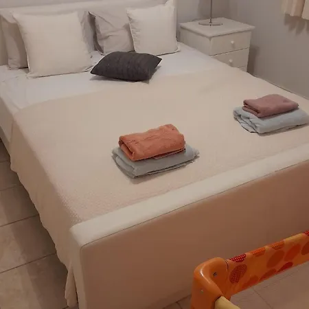 Apartament Givon Palace *