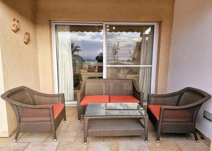 Apartament Givon Palace *