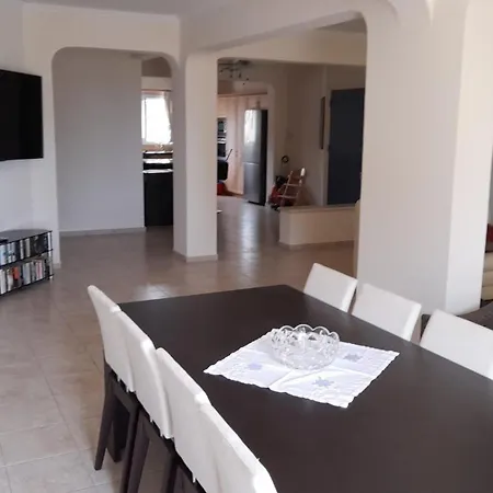 Apartamento Givon Palace